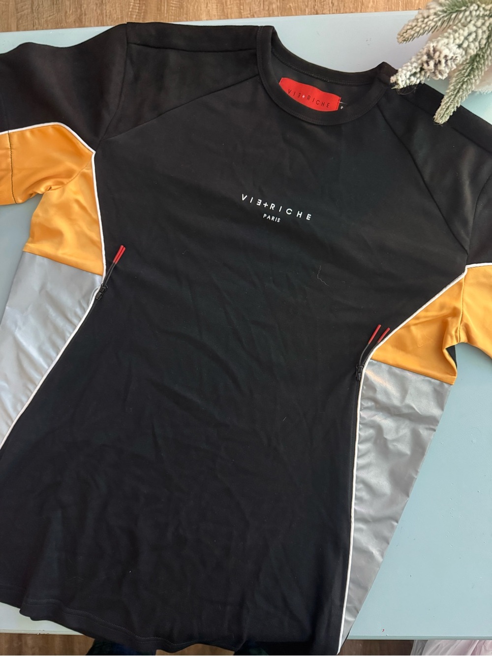 Vie+ Riche Paris Colorblock Crewneck Tee Black with Gold & Silver Panels Size S